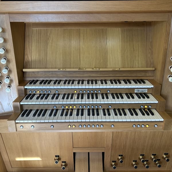 Image - Wyvern Church Organs - Wyvern Pastorale 354WDS